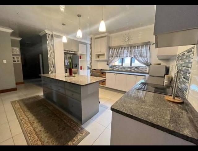 3 BEDROOM HOUSE FOR SALE IN DAWN PARK